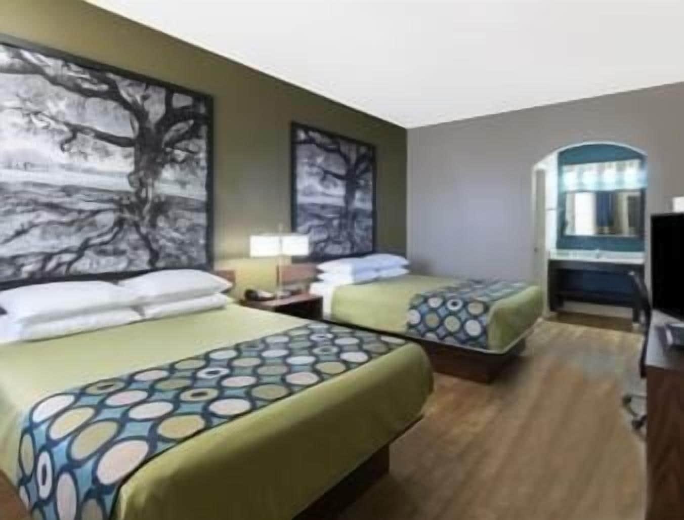 Super 8 By Wyndham San Antonio Near Fort Sam Houston Bagian luar foto